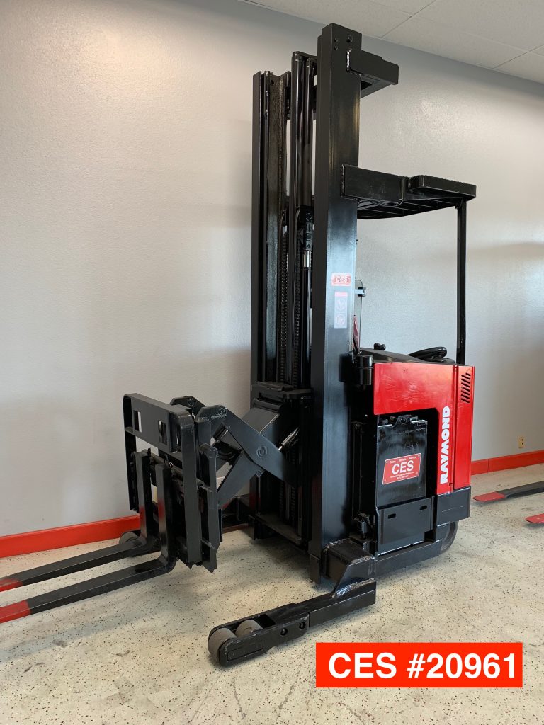 CES 20961 Raymond EASI R45TT Reach Forklift