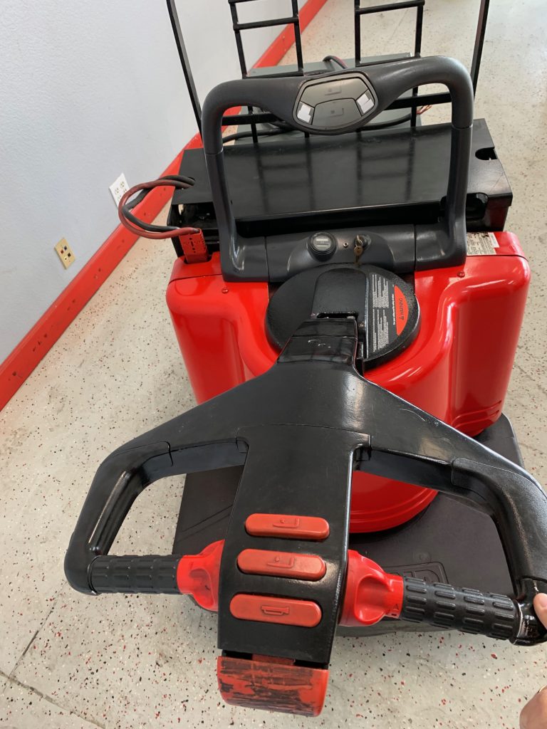 CES 20989 Raymond 112TMFRE60L Rider Pallet Jacks Coronado Equipment